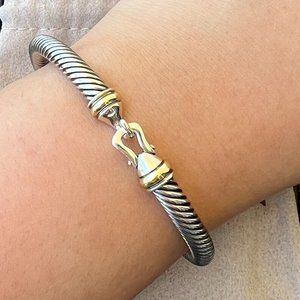 Authentic David Yurman Buckle Bracelet with 18K Gold Size Medium